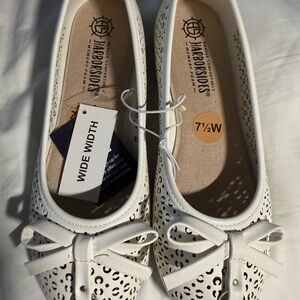 Women's White Flats